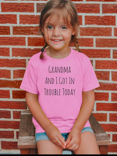 GRANDMA & I TROUBLE  KID'S T-SHIRT