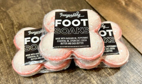 INVIGORATING FOOT SOAKS